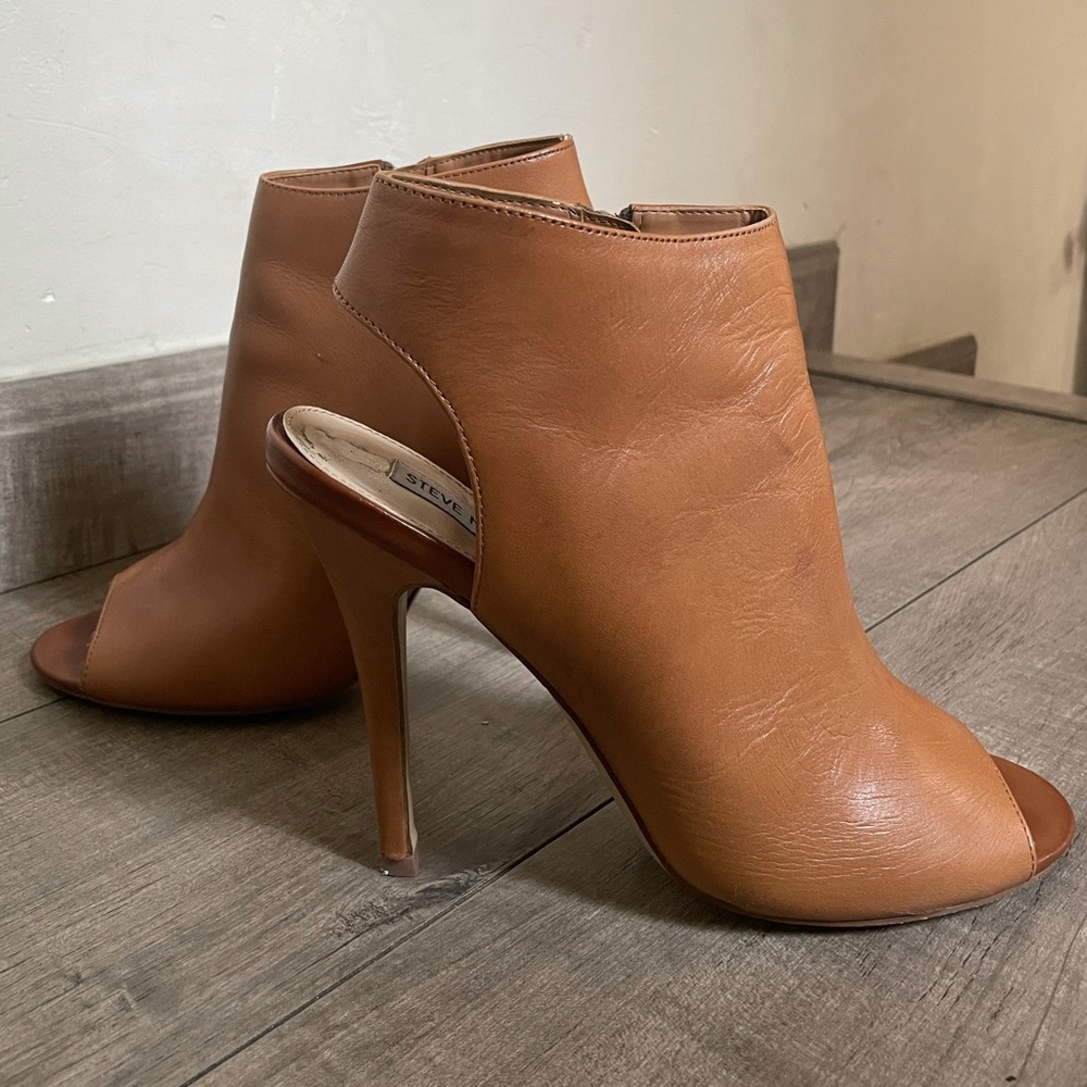Steve Madden Tan Leather Open-Toe Heeled Booties